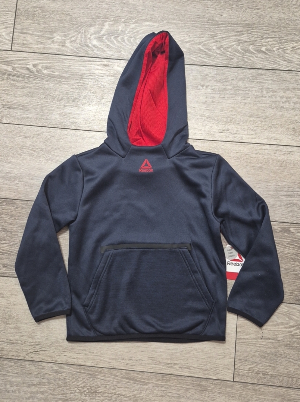 Reebok Kids Navy Pull Over Hoodie with Red Hood Lining. Classic Fit. Size XS(4/5